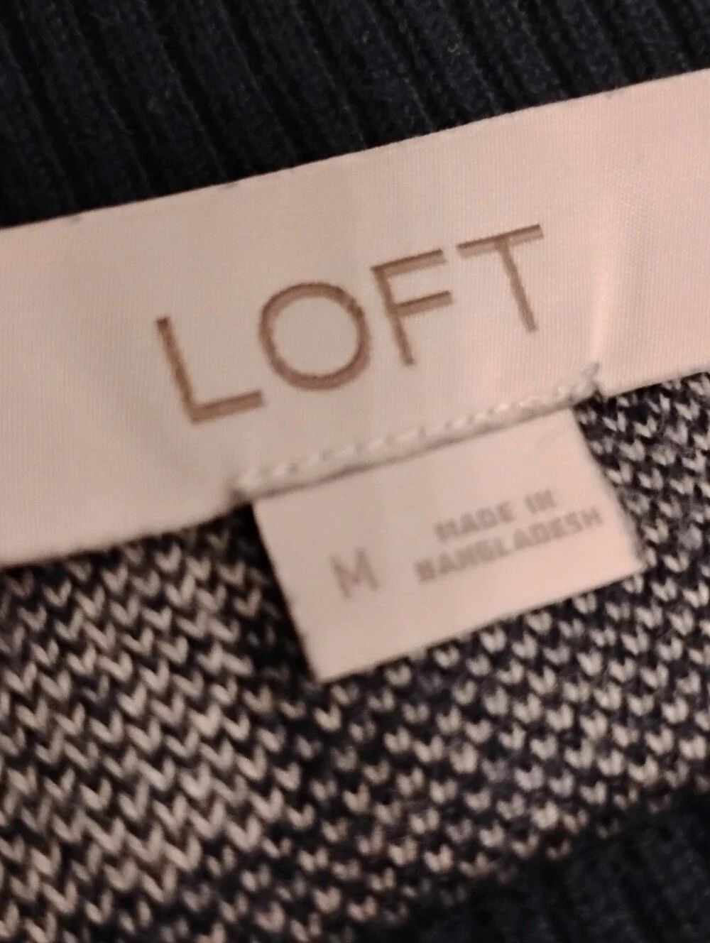 Used LOFT Sweater - Picture 3 of 3
